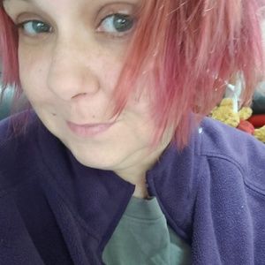 Meet your Posher, Stacy